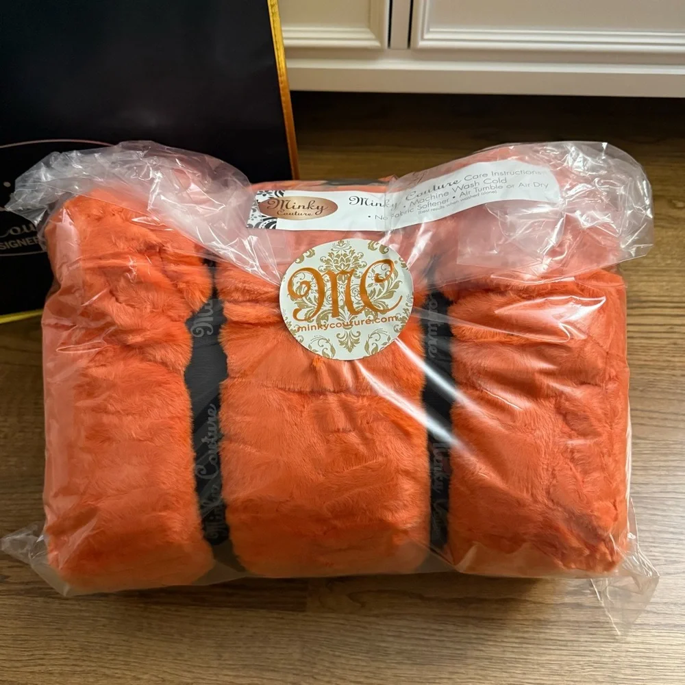 Minky Couture Hugs Orange Marmalade Cozy Blanket Throw - Picture 2 of 7